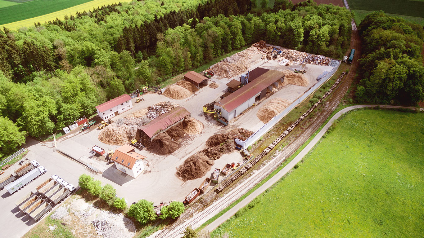 Luftaufnahme Firmengelände Holzrecycling Schmid
